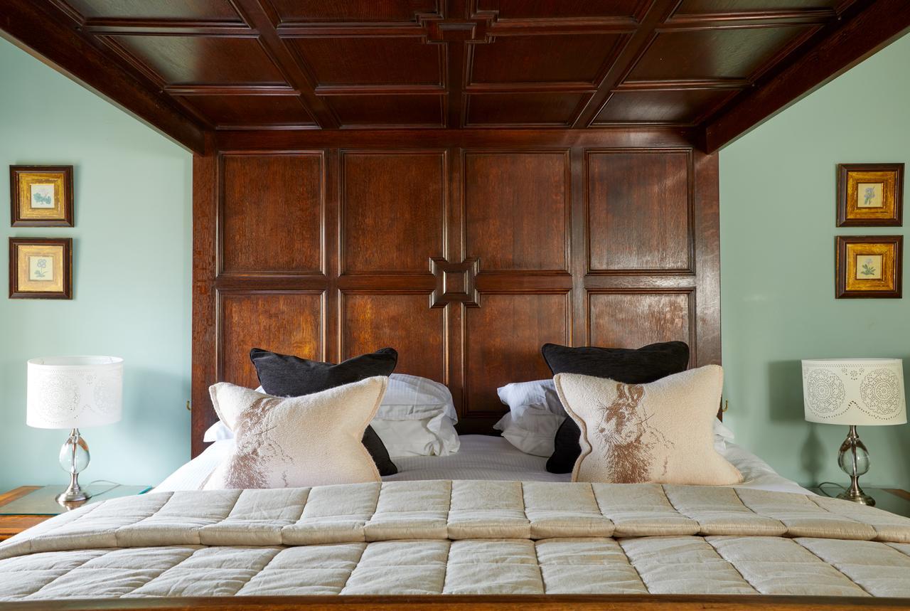 Bed and Breakfast Burford House Bh Экстерьер фото