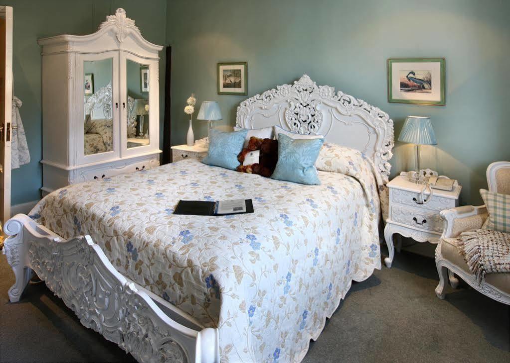 Bed and Breakfast Burford House Bh Экстерьер фото